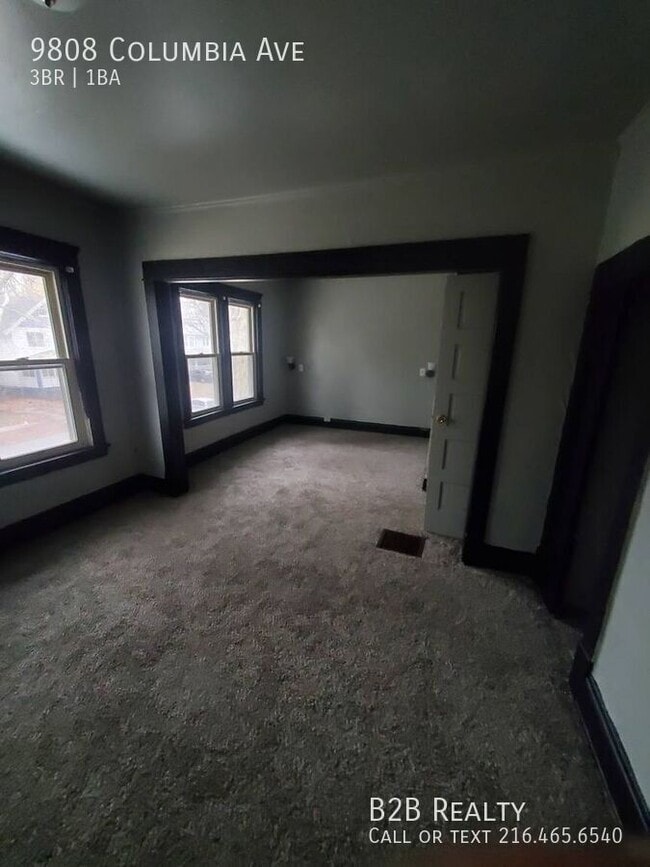 Building Photo - 9808 Columbia Ave