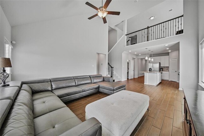 Building Photo - 5003 Brewcastle Ln