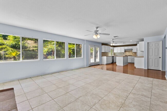 Building Photo - 16636 China Berry Ct