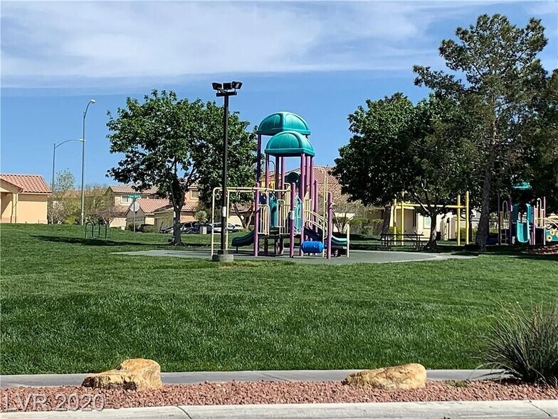 Neighborhood Park - 2663 Colina Bella Ct