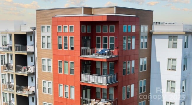 Building Photo - 145 New Bern St