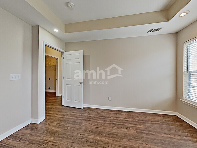 Building Photo - 1104 Achiever Cir