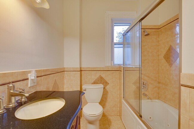 Building Photo - 380 Arborway