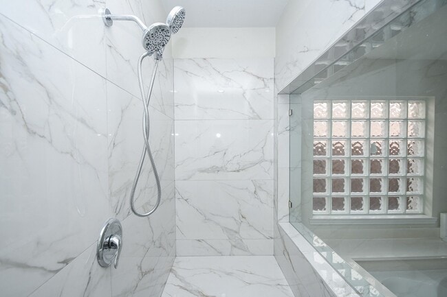 Building Photo - 26719 Wolfs Hill Ln