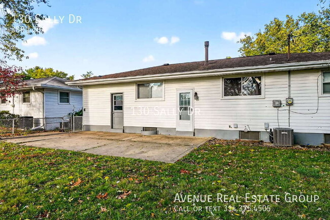 Building Photo - 130 Sally Dr