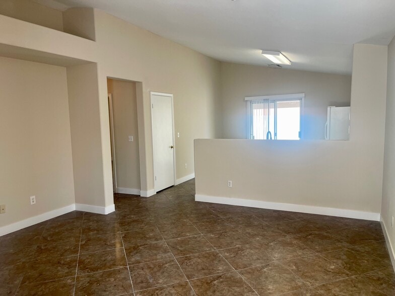 Building Photo - 5424 Eagle Claw Ave