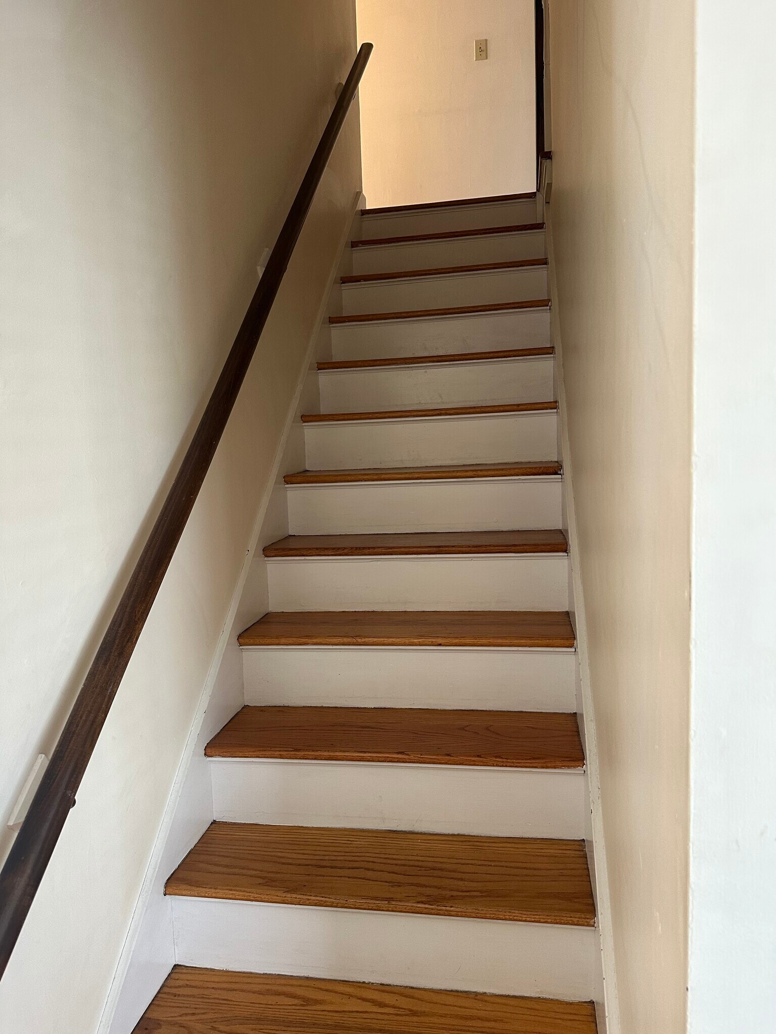 Building Photo - 121 New Britain Ave