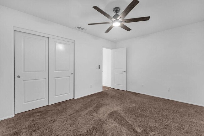 Building Photo - 83325 White Stallion Rd