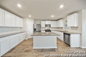 Building Photo - 13123 Minuet Sway