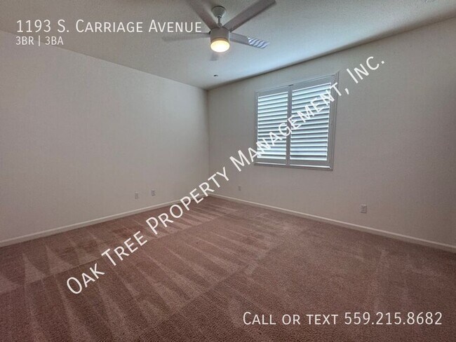Building Photo - 1193 S Carriage Ave