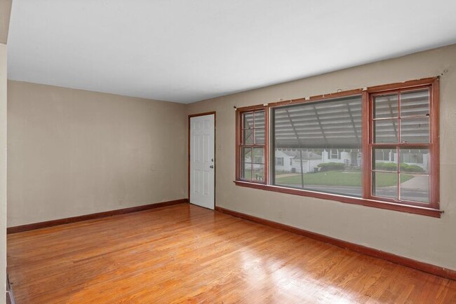 Building Photo - 1167 Ashford Dr
