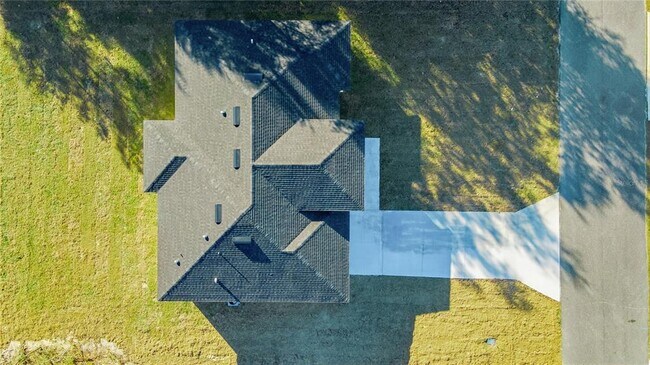 Building Photo - 13690 SW 43rd Cir