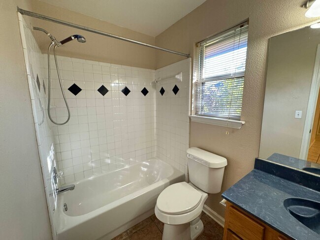 Building Photo - 3303 Trey Ln