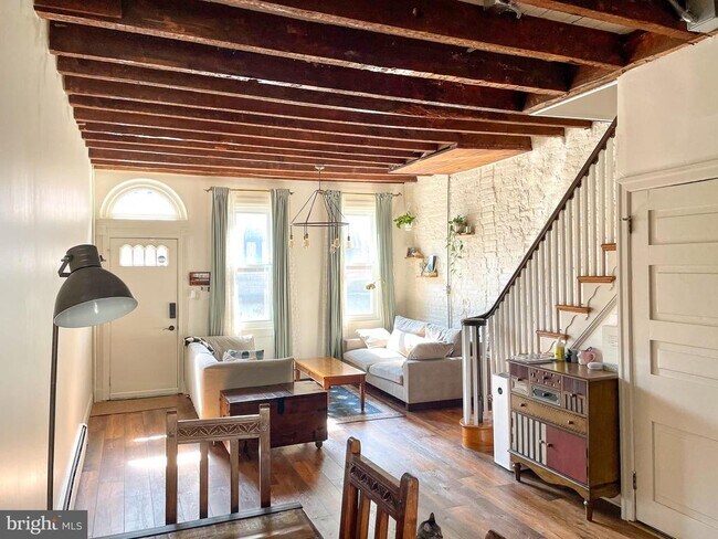 Primary Photo - 940 N 4th St