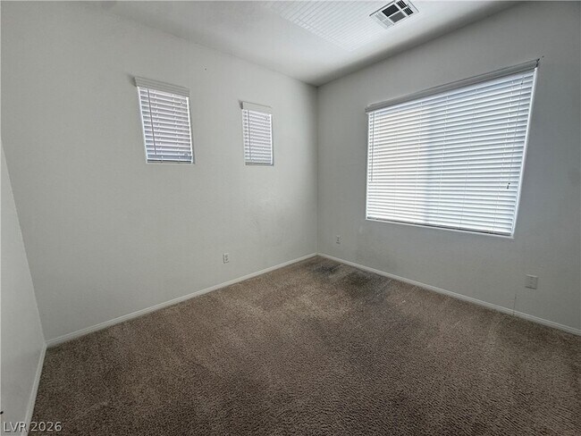 Building Photo - 673 Taliput Palm Pl