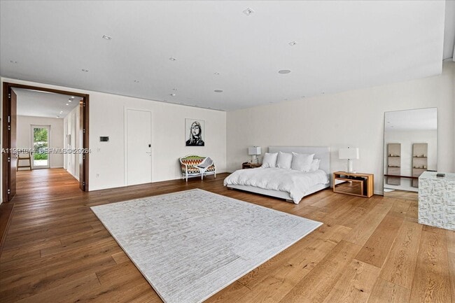 Building Photo - 3465 Meridian Ave