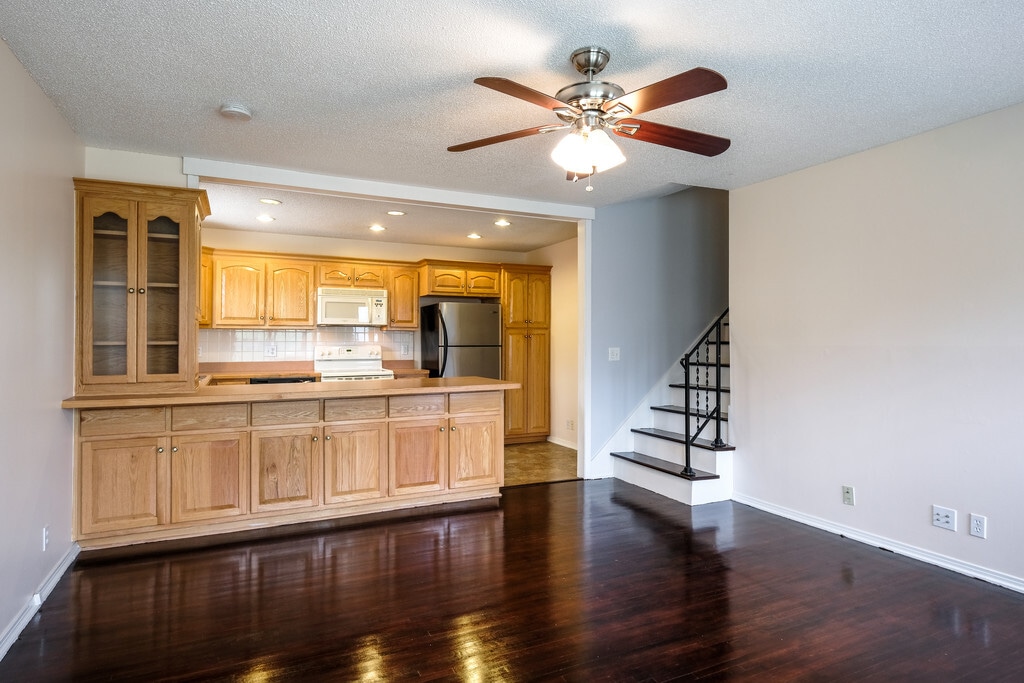 Building Photo - 133 Cline Ave