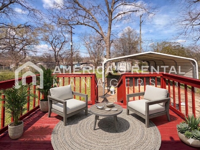 Building Photo - Updated Home for Rent in Birmingham, AL - Just minutes from Oxmoor Road!