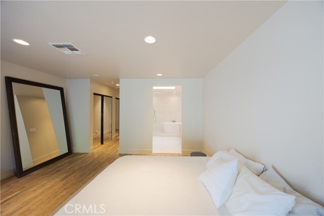 Building Photo - 11049 Blix St