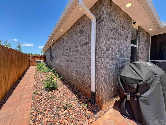 Building Photo - 3537 Conley Dr