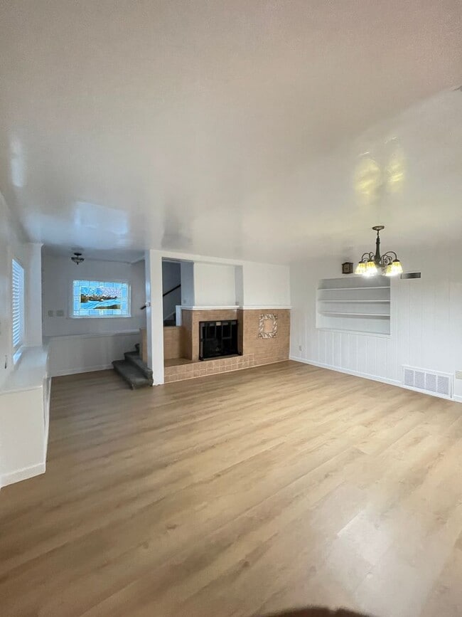 Building Photo - House for Rent in Piedmont