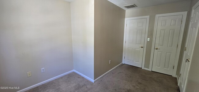 Building Photo - 3427 Westgate Dr