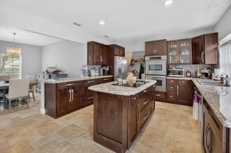 Building Photo - 3870 Sabal Lakes Rd