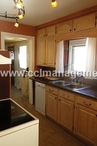 Building Photo - 202 E Dean Ave