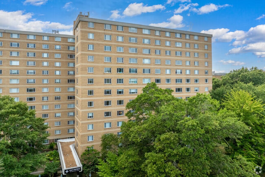 Building Photo - 1711 Bellevue Ave