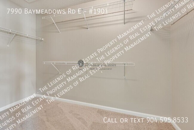 Building Photo - 7990 Baymeadows Rd E