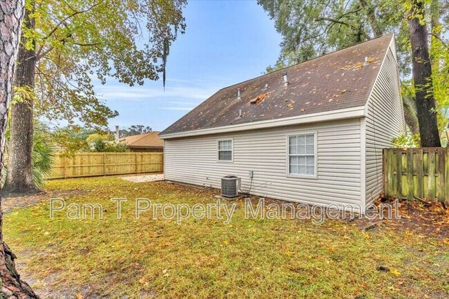 Building Photo - 10 Doe Tail Ct