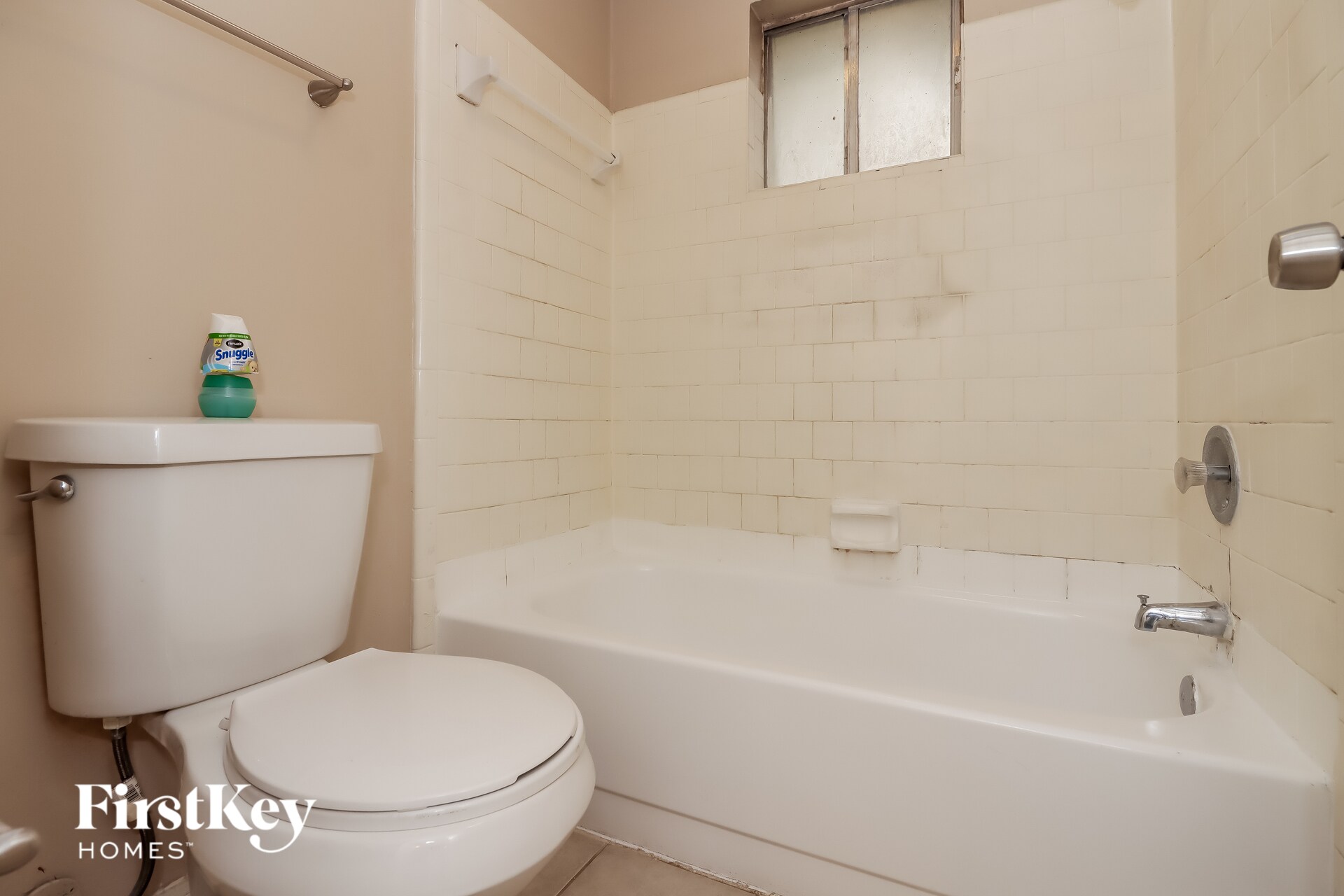 Building Photo - 7431 Navidad Rd