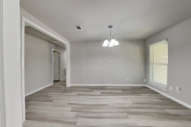 Building Photo - 1618 Live Oak Hollow St