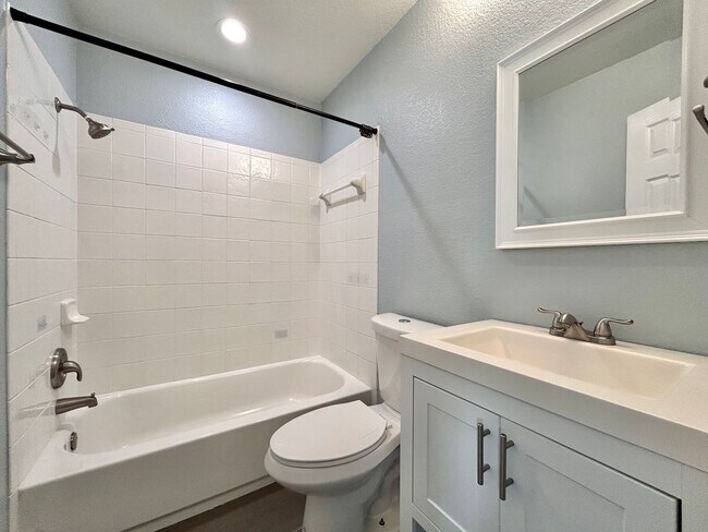 Building Photo - Modern 3/BR 2.5/BA Home with Patio & Balcony