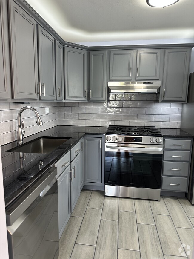 Building Photo - 134 Barcliffe Ln