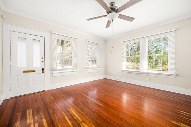 Building Photo - 2301 Hill St