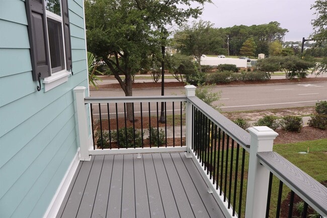 Building Photo - 8459 Waltzing Waves Ct