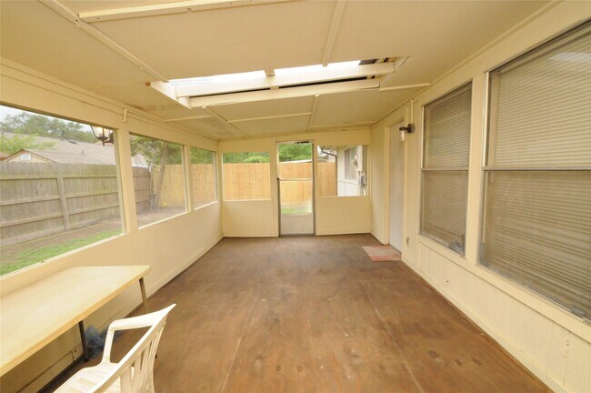 Building Photo - 16503 Canario Dr