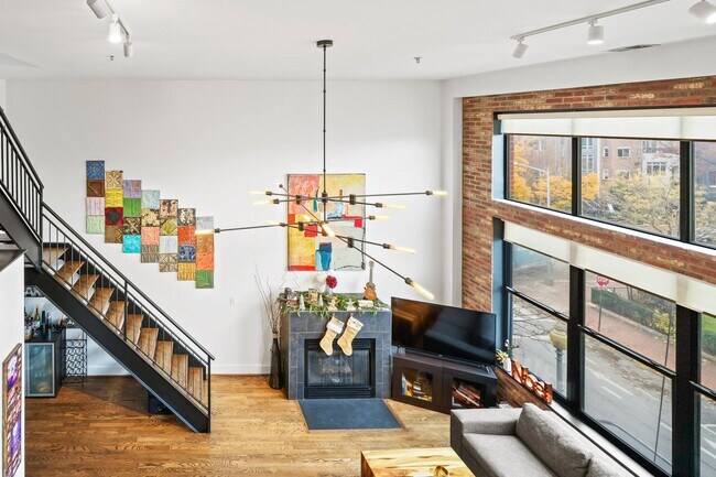 Building Photo - 1111 W St NW