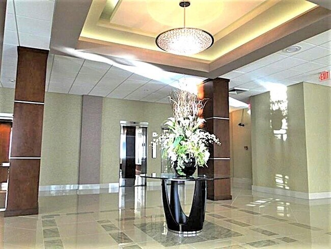 Building Photo - 4250 Galt Ocean Dr