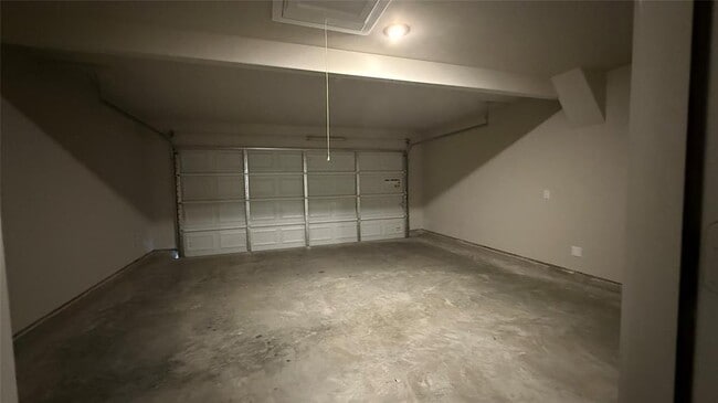 Building Photo - 21703 Meadow Ct