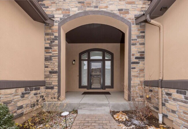 Building Photo - Stunning 3-Bed, 3-Bath Retreat with dedica...