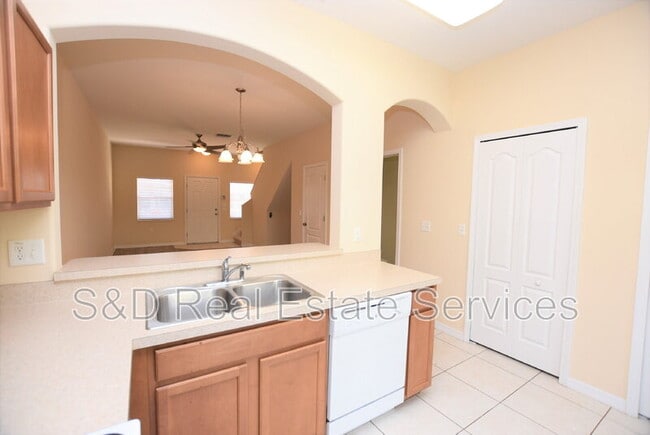Building Photo - 4116 Winding Vine Dr