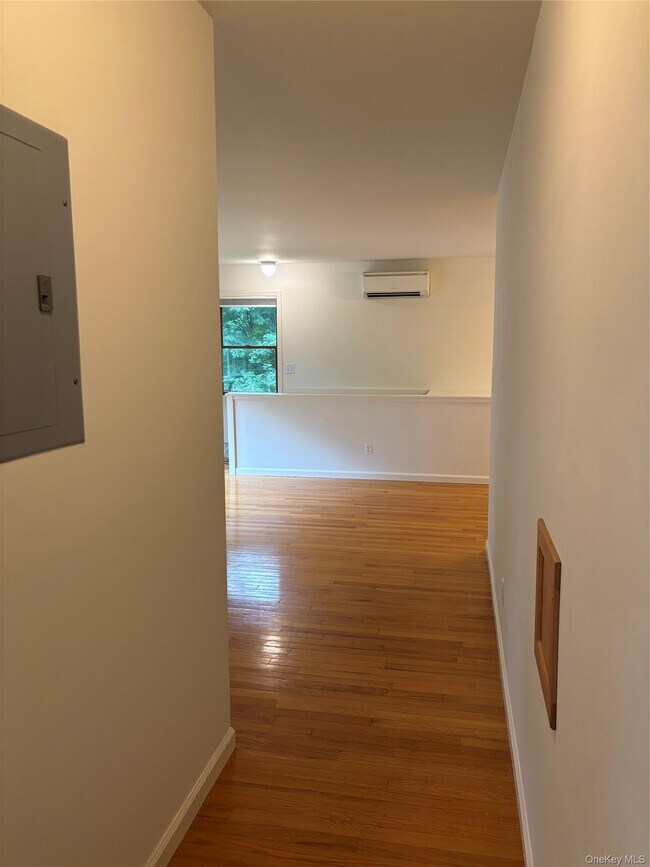 Building Photo - 600 NY-22