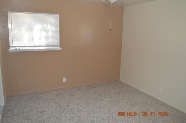 Building Photo - 768 Julian St