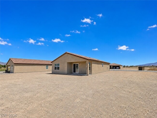 Building Photo - 710 Huyana Wind Dr