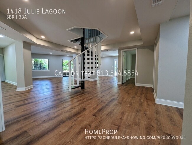 Building Photo - 1418 Julie Lagoon