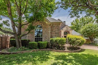 Building Photo - 1335 Bradford Dr