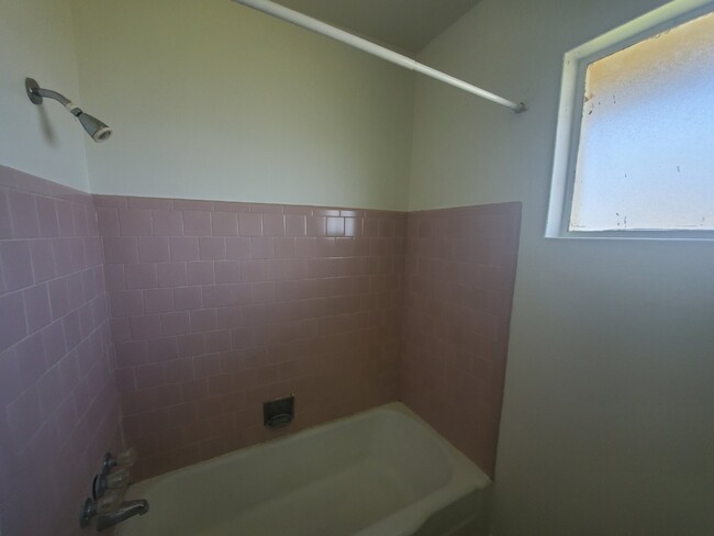 Building Photo - Upgraded Studio in Loma Linda, $840