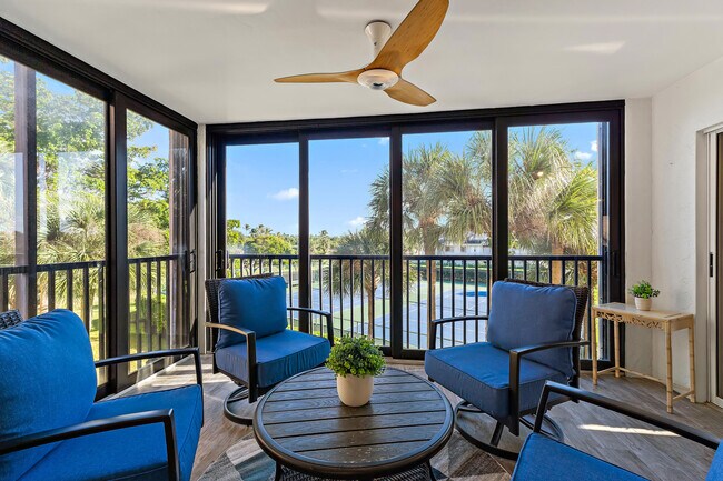 Building Photo - 275 Palm Ave